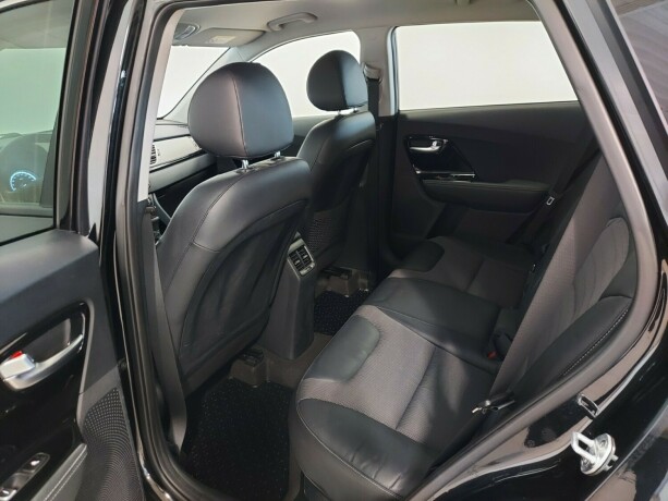 kia-niro-elektrisitetbensin-2017-big-23
