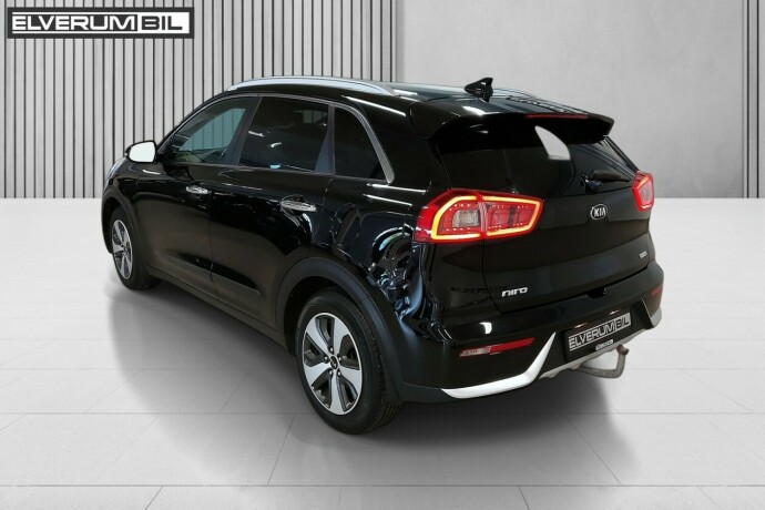 kia-niro-elektrisitetbensin-2017-big-5