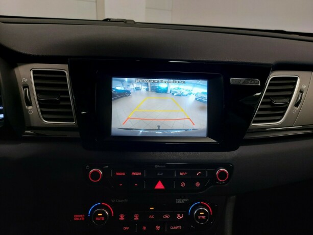 kia-niro-elektrisitetbensin-2017-big-37