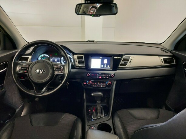 kia-niro-elektrisitetbensin-2017-big-26