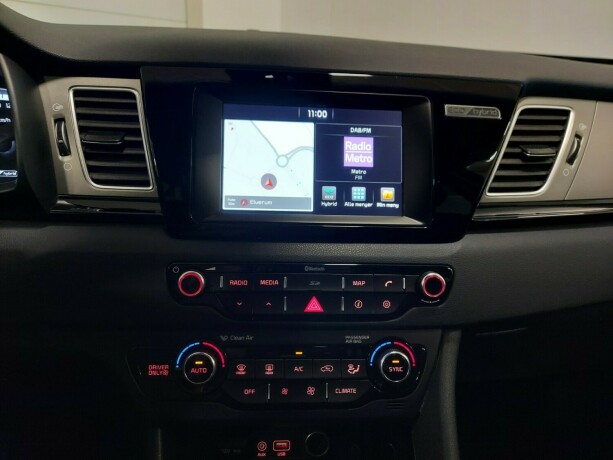 kia-niro-elektrisitetbensin-2017-big-33