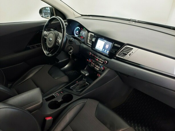 kia-niro-elektrisitetbensin-2017-big-19