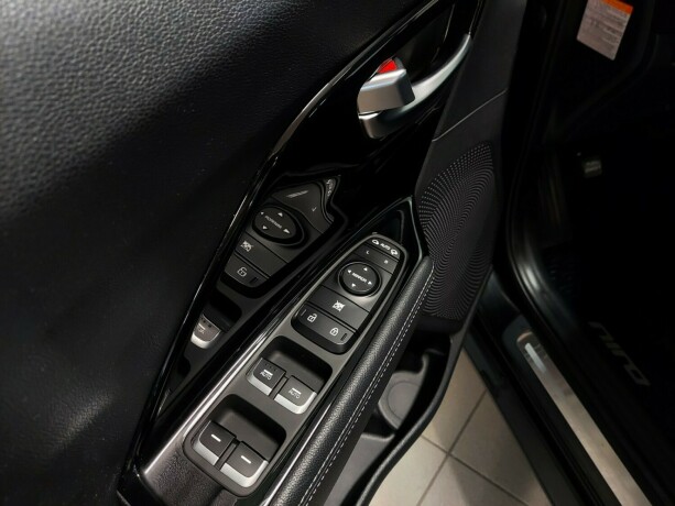 kia-niro-elektrisitetbensin-2017-big-27