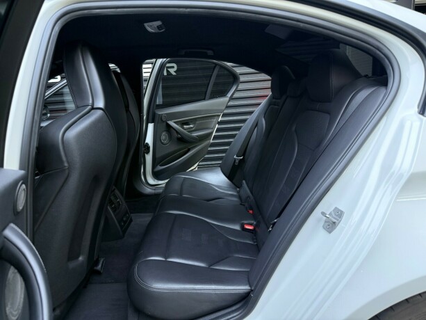 bmw-m3-bensin-2016-big-39