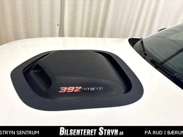 dodge-challenger-bensin-2016-big-6