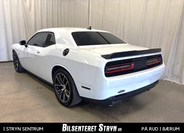 dodge-challenger-bensin-2016-big-4