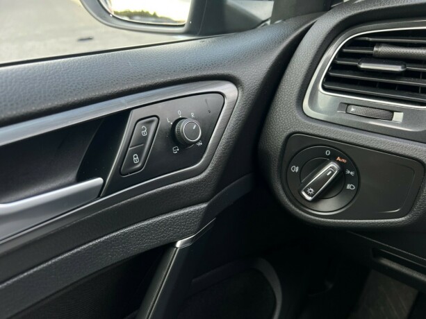 volkswagen-e-golf-vii-elektrisitet-2018-big-23