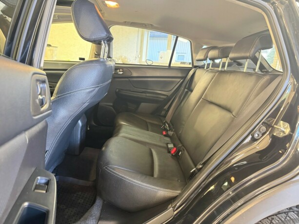 subaru-xv-bensin-2013-big-18