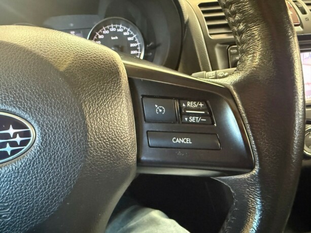 subaru-xv-bensin-2013-big-32