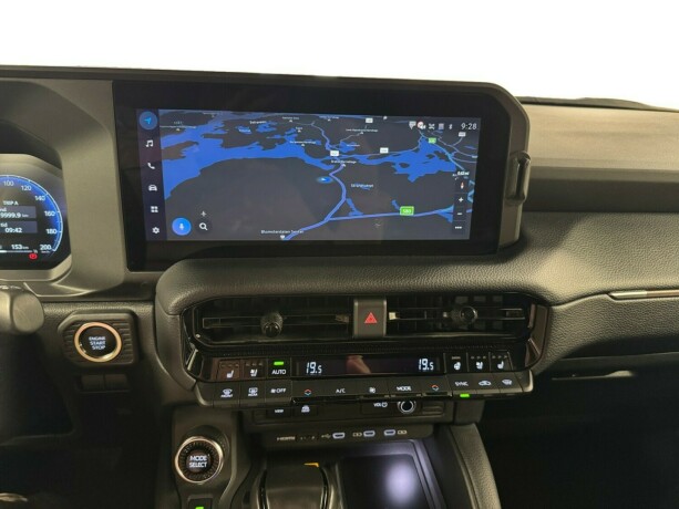 toyota-land-cruiser-diesel-2025-big-11