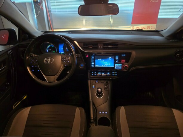 toyota-auris-elektrisitetbensin-2016-big-24