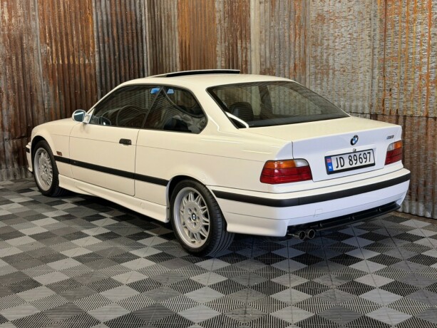 bmw-m3-bensin-1995-big-9