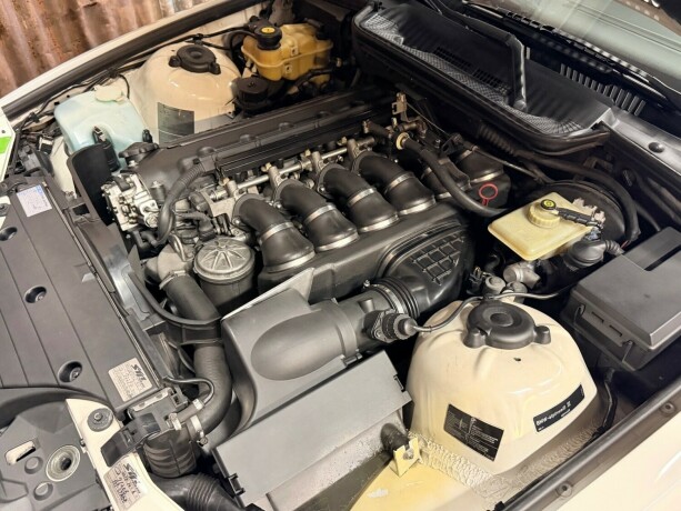 bmw-m3-bensin-1995-big-43