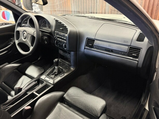 bmw-m3-bensin-1995-big-30
