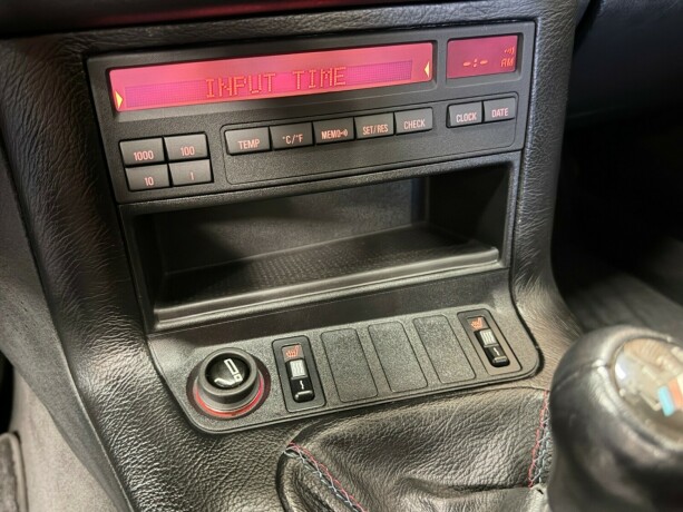 bmw-m3-bensin-1995-big-26