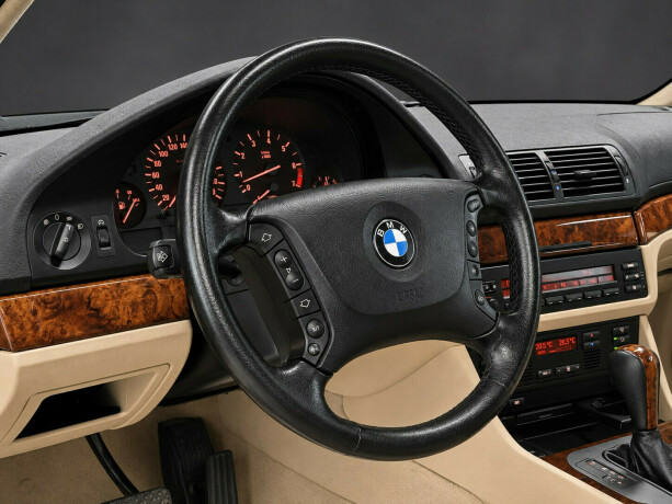 bmw-520i-bensin-2003-big-14
