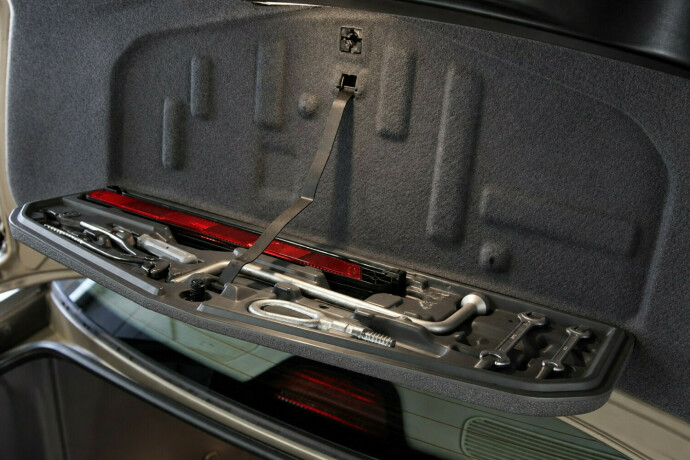 bmw-520i-bensin-2003-big-19