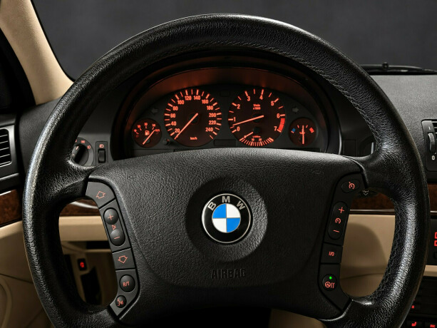 bmw-520i-bensin-2003-big-12