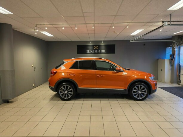 volkswagen-t-roc-bensin-2019-big-3