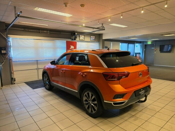 volkswagen-t-roc-bensin-2019-big-6