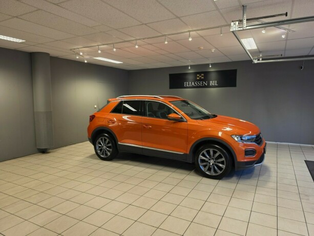 volkswagen-t-roc-bensin-2019-big-2