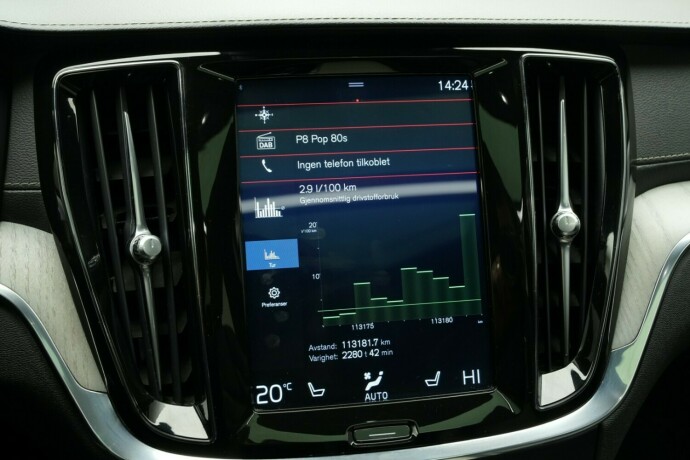 volvo-v60-diesel-2019-big-54