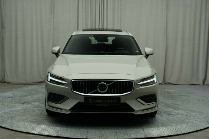 volvo-v60-diesel-2019-big-4