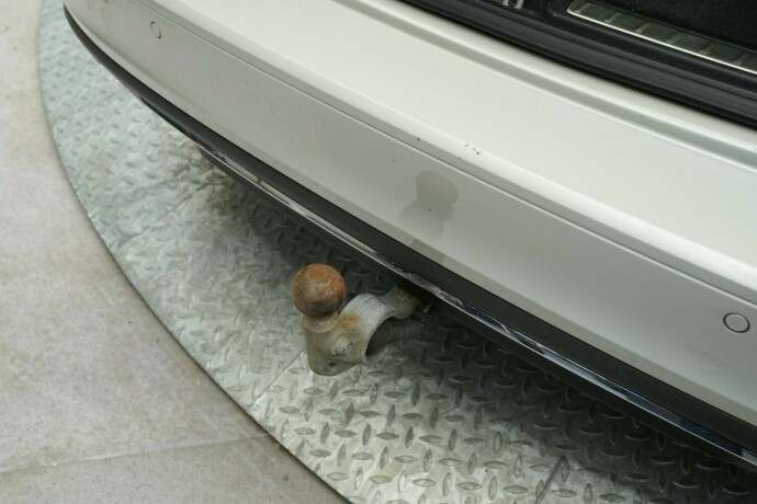 volvo-v60-diesel-2019-big-23