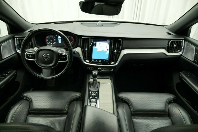 volvo-v60-diesel-2019-big-35