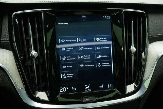 volvo-v60-diesel-2019-big-57