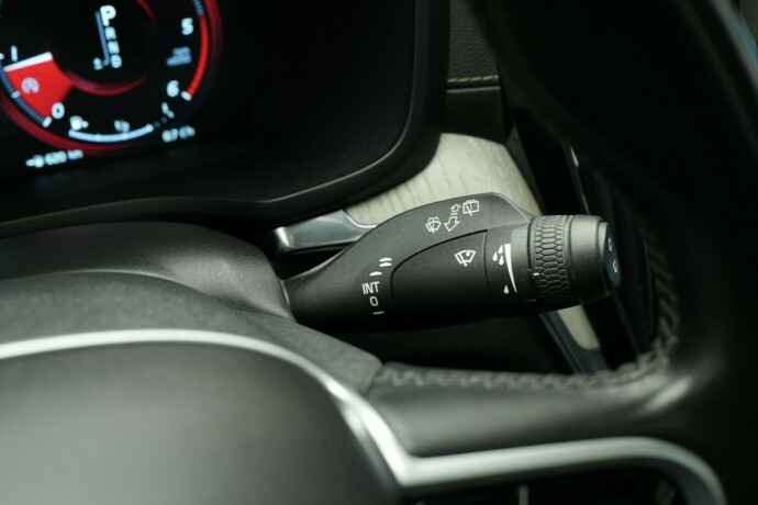 volvo-v60-diesel-2019-big-40