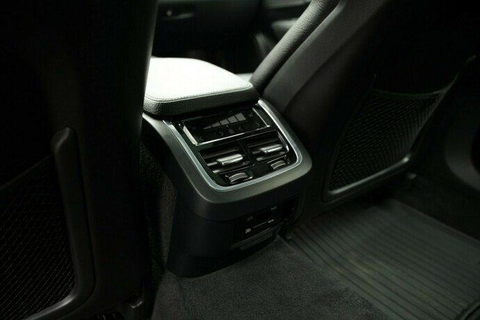 volvo-v90-diesel-2018-big-55