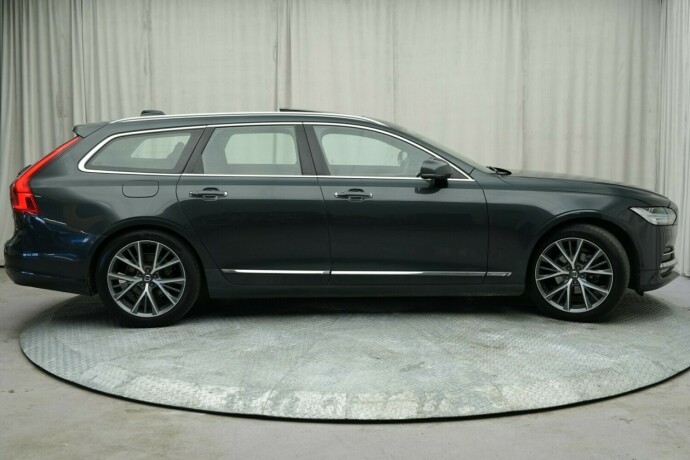 volvo-v90-diesel-2018-big-3