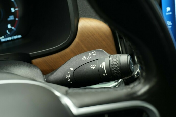 volvo-v90-diesel-2018-big-35