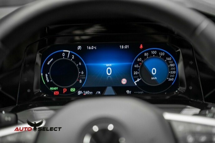 volkswagen-golf-viii-elektrisitetbensin-2021-big-24