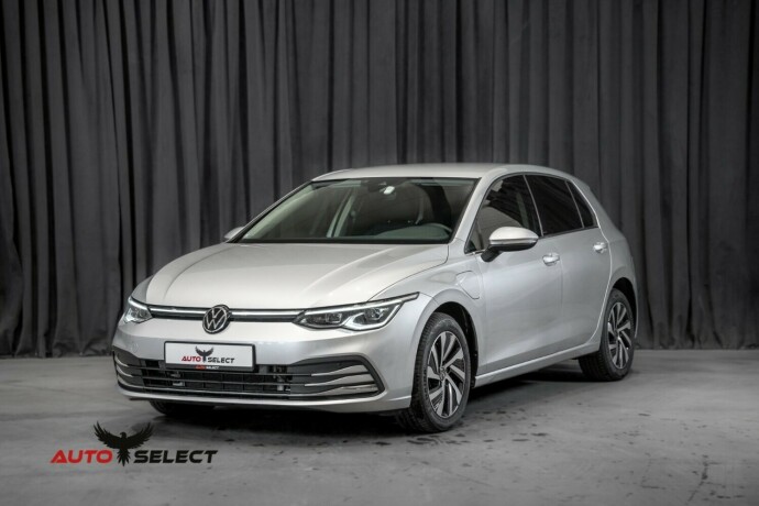 volkswagen-golf-viii-elektrisitetbensin-2021-big-5