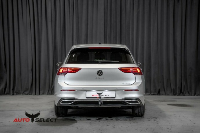 volkswagen-golf-viii-elektrisitetbensin-2021-big-44
