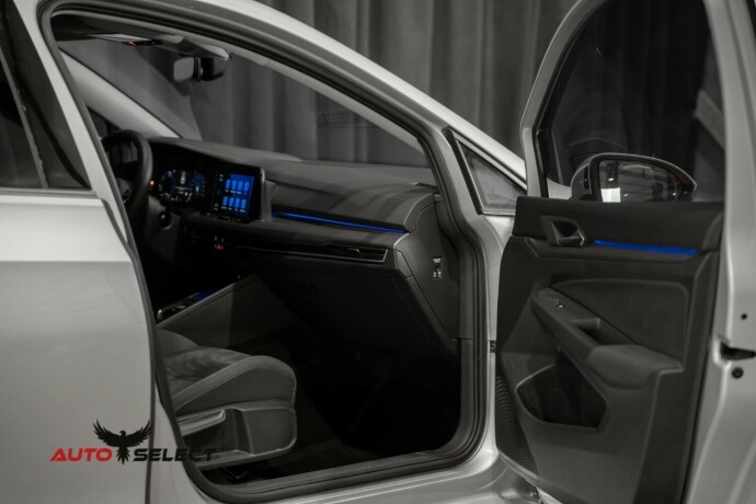 volkswagen-golf-viii-elektrisitetbensin-2021-big-19