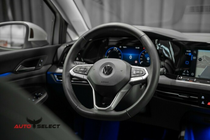 volkswagen-golf-viii-elektrisitetbensin-2021-big-22