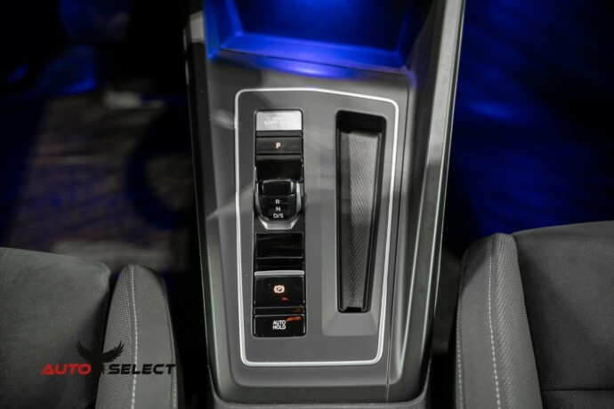 volkswagen-golf-viii-elektrisitetbensin-2021-big-28