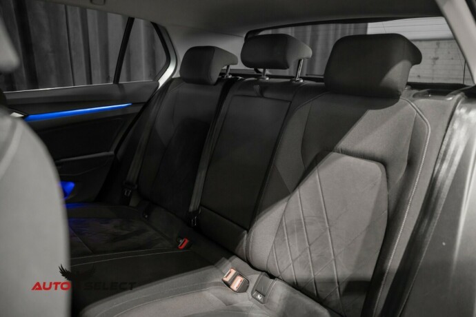 volkswagen-golf-viii-elektrisitetbensin-2021-big-10