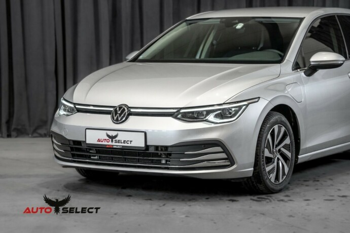 volkswagen-golf-viii-elektrisitetbensin-2021-big-6
