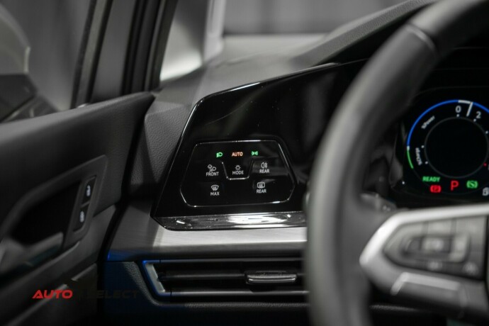 volkswagen-golf-viii-elektrisitetbensin-2021-big-27