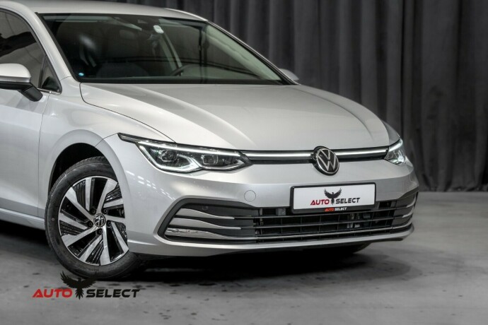 volkswagen-golf-viii-elektrisitetbensin-2021-big-1