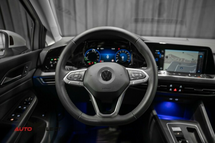 volkswagen-golf-viii-elektrisitetbensin-2021-big-23