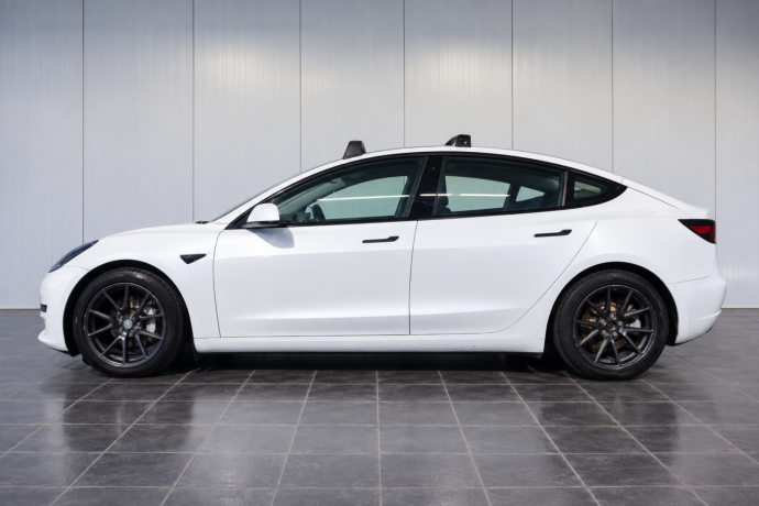 tesla-model-3-elektrisitet-2021-big-6