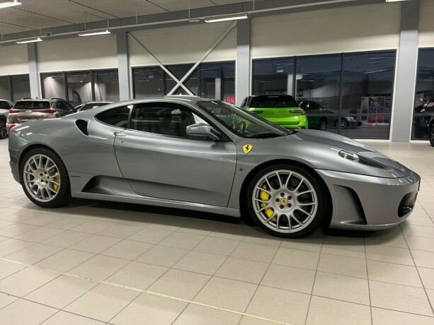 ferrari-430-bensin-2005-big-38