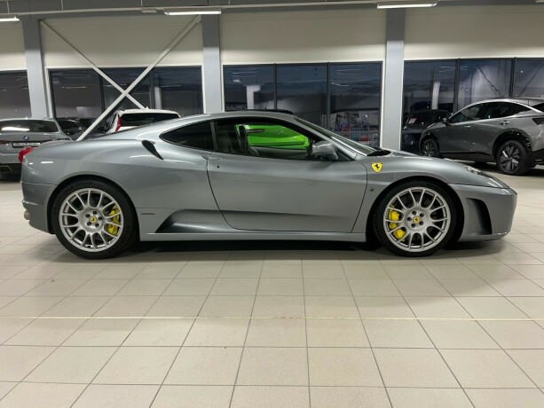 ferrari-430-bensin-2005-big-39
