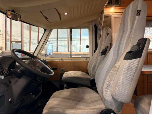 hymer-b644-28-jtd-127hk-turbo-tverrstilt-senkeseng-god-nyttelast-truma-kombi-tilstandsrapport-diesel-2003-big-15