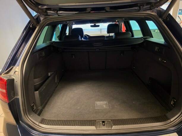 volkswagen-passat-plug-in-petrol-2017-big-15